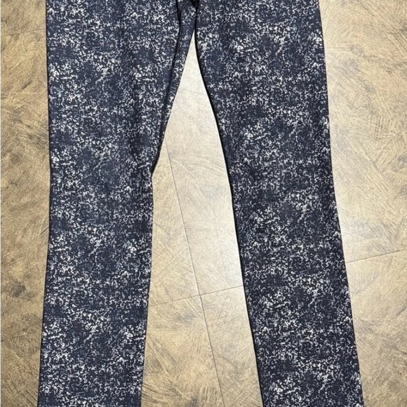 lululemon athletica Pants - Lululemon Skinny Groove Pant Full-On Length Size 6